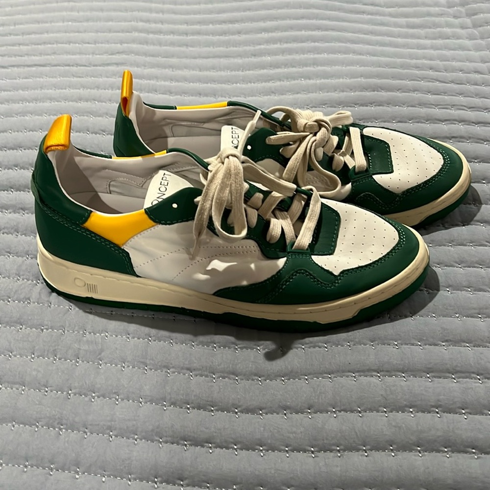 Oncept tennis shoes